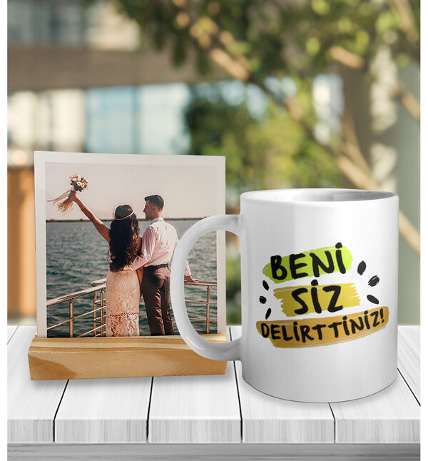 Kişiye Özel Fotoğraflı Beni Siz Delirttiniz Tasarımlı Kupa ve Fotoğraf Çerçeveli Hediye Seti oh903