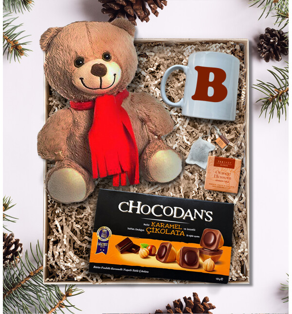 Kişiye Özel Harf Kupalı Peluş Ayıcık Chocodans lı Çaylı Hediye Kutusu