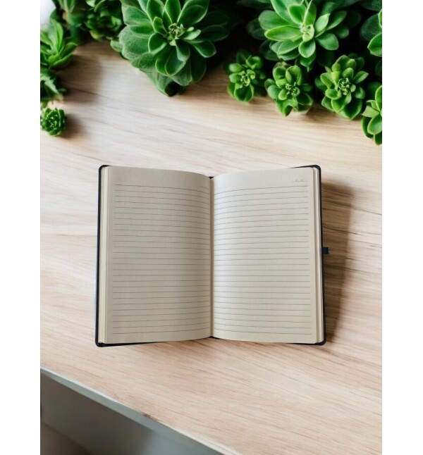 Kişiye Özel İsimli Lotus Çiçekli Çerçeve Tasarım Siyah Defter Ajanda