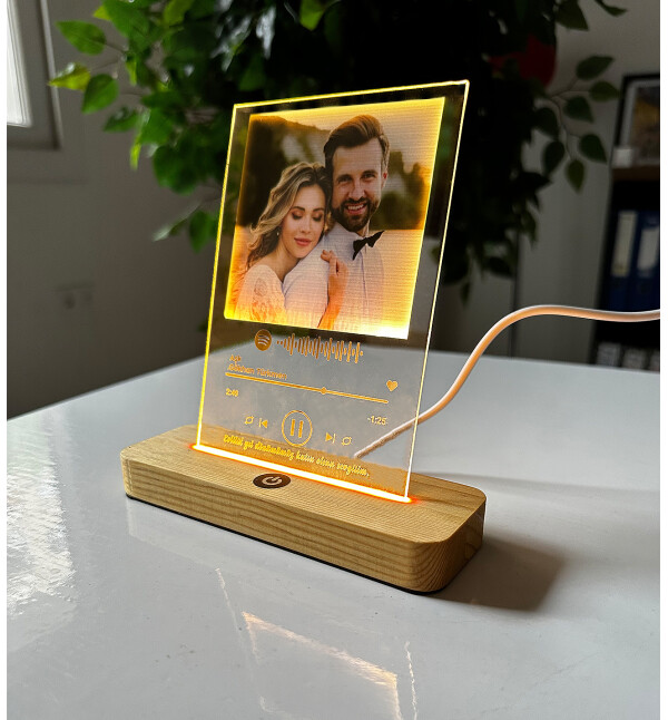 Işıklı Kişiye Özel Fotoğraflı Spotify Şarkı Barkodlu 3D Led Lamba Masaüstü Plak Gece Lambası Fotoğraf Çerçevesi