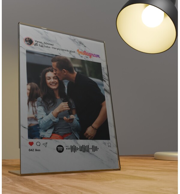 Kişiye Özel Fotoğraflı Kendin Tasarla Spotify Şarkı Barkodlu İnstagram Tasarımlı Masaüstü Fotoğraf Çerçevesi