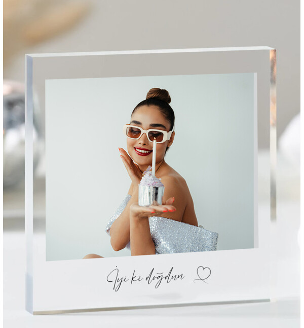 Kişiye Özel Fotoğraflı ve Mesajlı Polaroid Tasarım Akrilik Kare Fotoğraf Çerçevesi