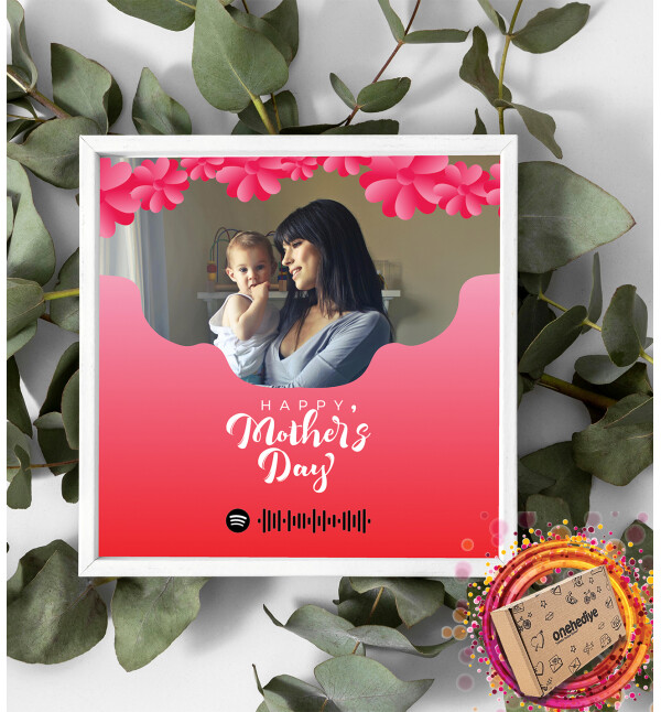 Kişiye Özel Fotoğraflı ve Mesajlı ve Spotify Kodlu Tasarım Beyaz Kare Fotoğraf Anı Çerçevesi