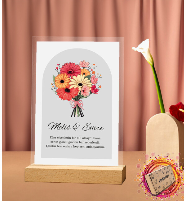 Kişiye Özel Kendin Tasarla İsimli ve Mesajlı Çiçekli Tasarım Masaüstü Plak Fotoğraf Çerçevesi