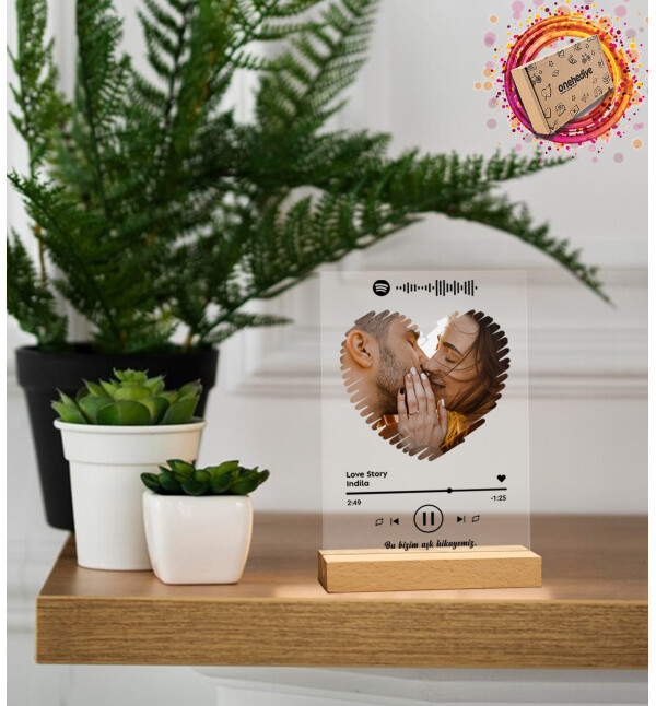 Kişiye Özel Kendin Tasarla Kalp Tasarım Fotoğraflı Spotify Şarkı Barkodlu Masaüstü Plak Fotoğraf Çerçevesi